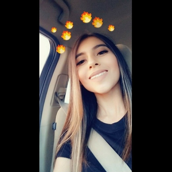 Meet your Posher, Isabel - Picture 2 of 2